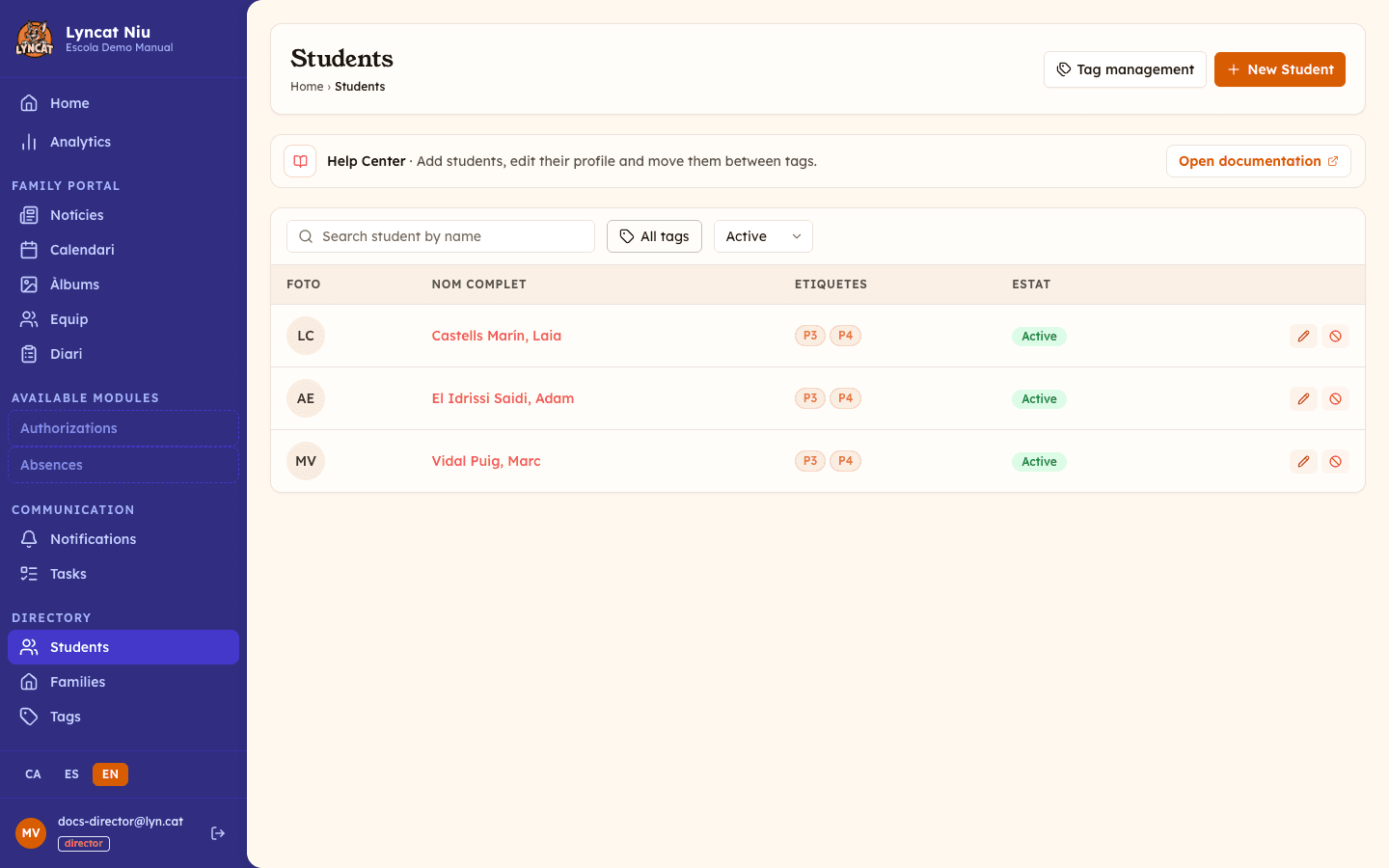 Director view of the student list, with the Tag management button visible at the top right