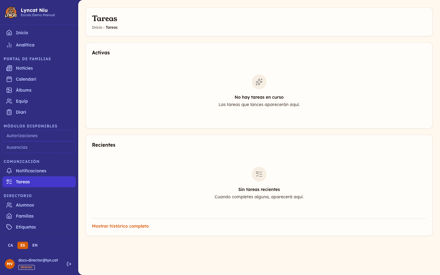 Página Tareas del panel de administrador con las tarjetas Activas y Recientes (vista del director)